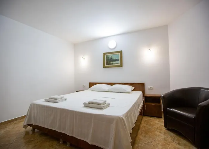 בית הארחה Casa Anna & Costantino קוסטינסטי